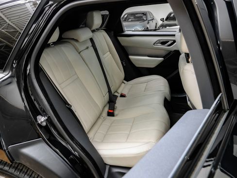 Used 2023 Land Rover Range Rover Velar R-Dynamic S image 37