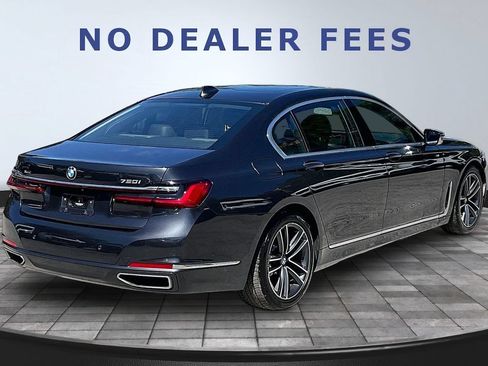 Used 2022 BMW 750i xDrive w/ Executive Package AWD/4WD image 6