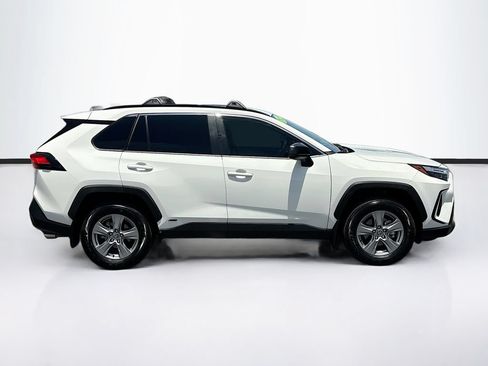 Certified 2025 Toyota RAV4 LE AWD/4WD image 4