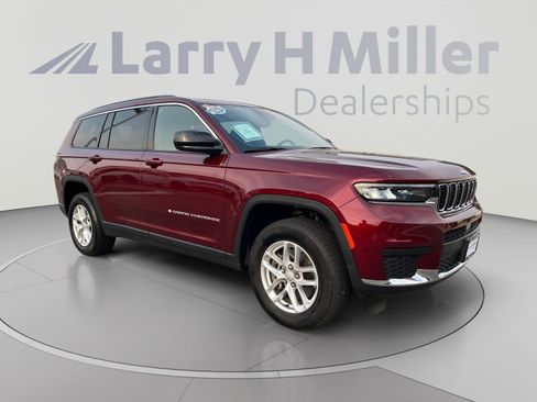 Used 2024 Jeep Grand Cherokee L Laredo AWD/4WD image 7