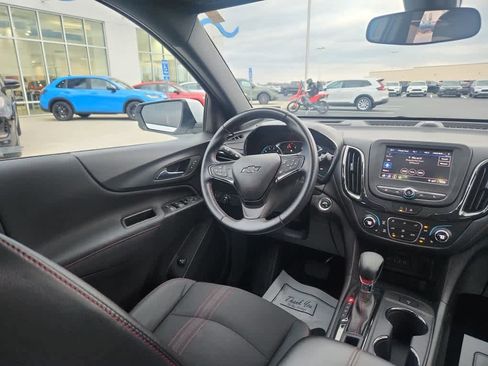 Used 2022 Chevrolet Equinox RS image 19