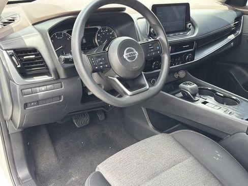 Used 2021 Nissan Rogue SV FWD image 19