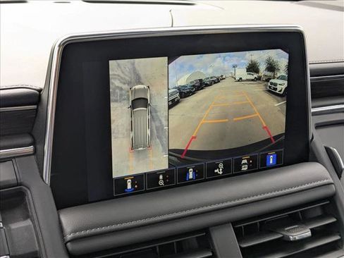 Used 2023 Chevrolet Tahoe Z71 w/ Luxury Package image 13