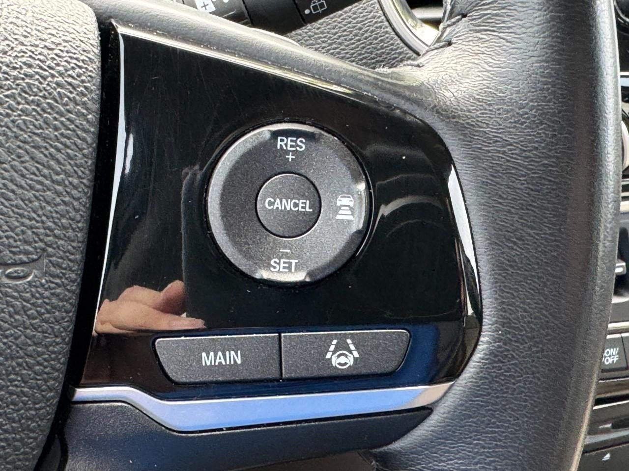 Used 2020 Honda Pilot Touring image 24