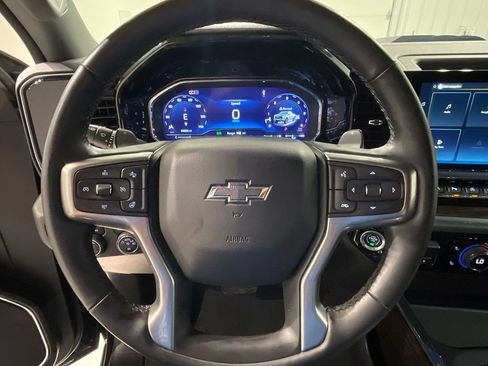 Used 2024 Chevrolet Silverado 1500 LT Trail Boss w/ LT Trail Boss Premium Package AWD/4WD image 37