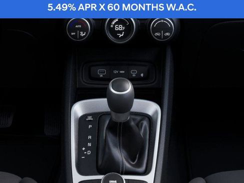 New 2026 Hyundai Venue SEL image 18