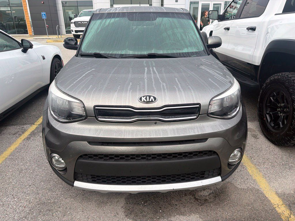 Used 2017 Kia Soul + FWD image 3
