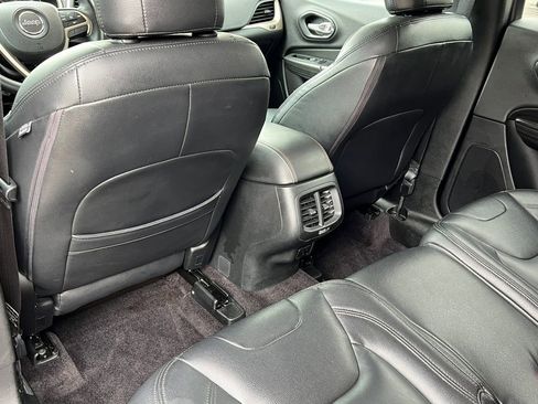 Used 2016 Jeep Cherokee 75th Anniversary FWD image 32