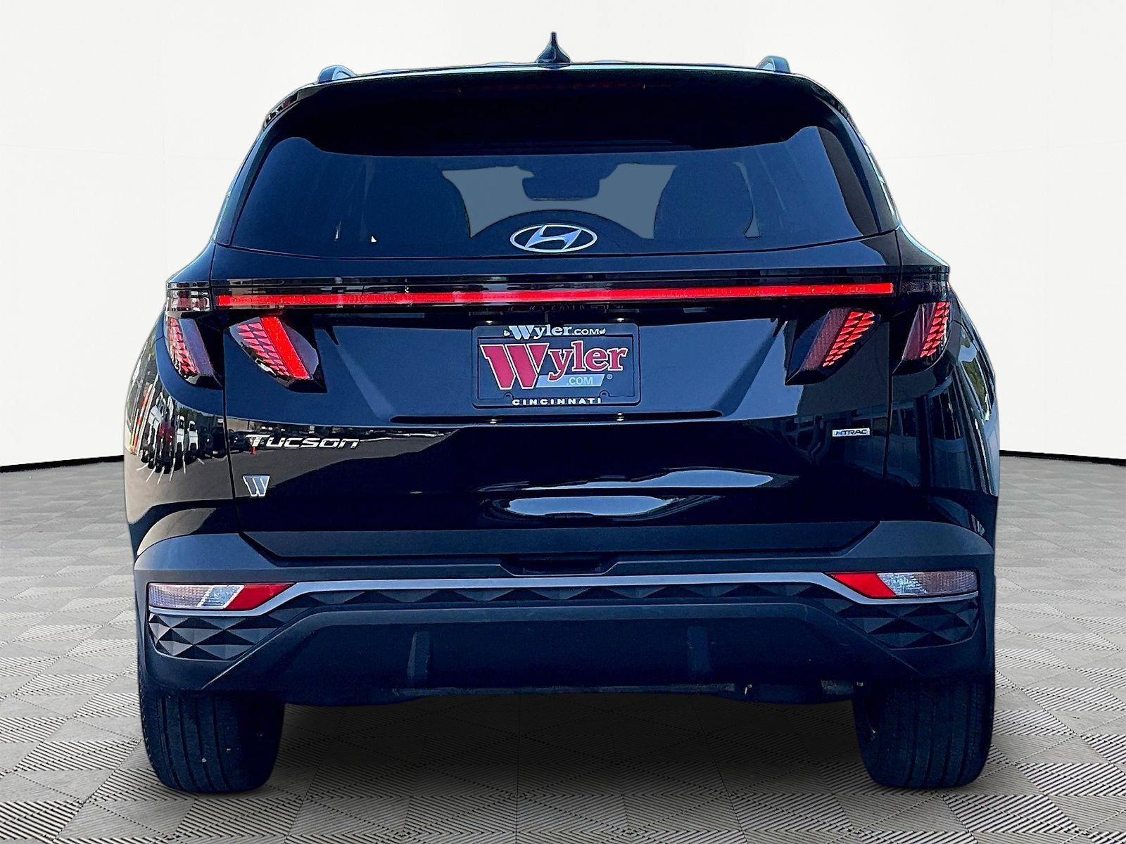 Used 2023 Hyundai Tucson SEL w/ Convenience Package AWD/4WD image 5