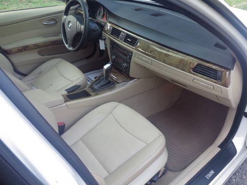 Used 2008 BMW 328i Sedan RWD image 9