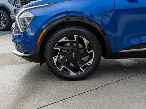 Certified 2025 Kia Sportage SX image 29