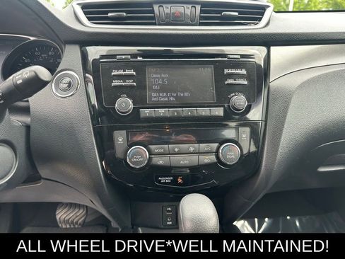 Used 2016 Nissan Rogue SV AWD/4WD image 20
