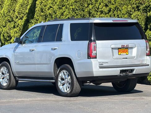 Used 2017 GMC Yukon SLT AWD/4WD image 6