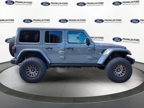 Used 2021 Jeep Wrangler Unlimited Rubicon w/ Dual Top Group AWD/4WD image 6
