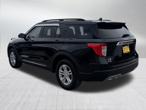 Certified 2022 Ford Explorer XLT AWD/4WD image 5