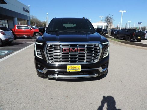 Certified 2025 GMC Yukon Denali image 2