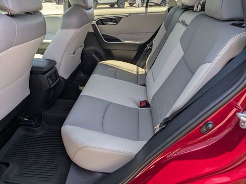 Used 2021 Toyota RAV4 XLE Premium FWD image 20