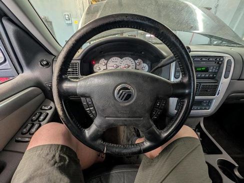 Used 2004 Mercury Mountaineer Convenience AWD/4WD image 33