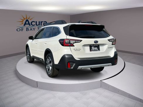 Used 2021 Subaru Outback Limited image 2