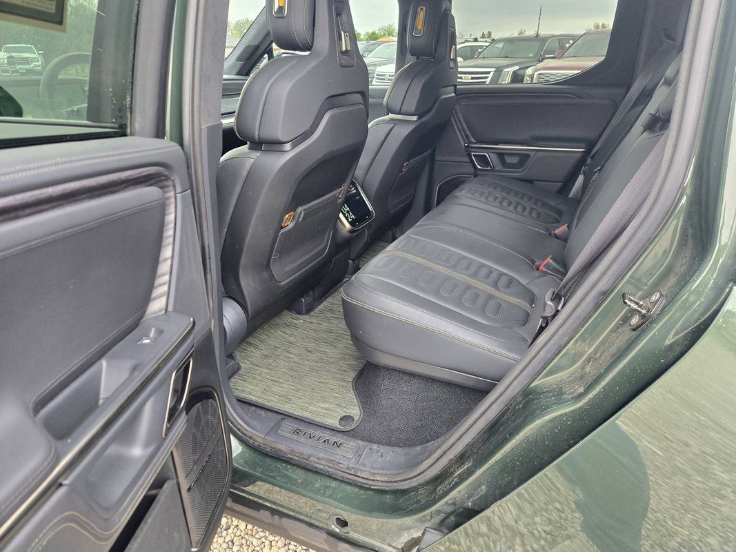 Used 2022 Rivian R1T Adventure AWD/4WD image 21