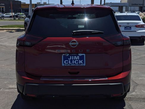 New 2026 Nissan Rogue SV FWD image 3
