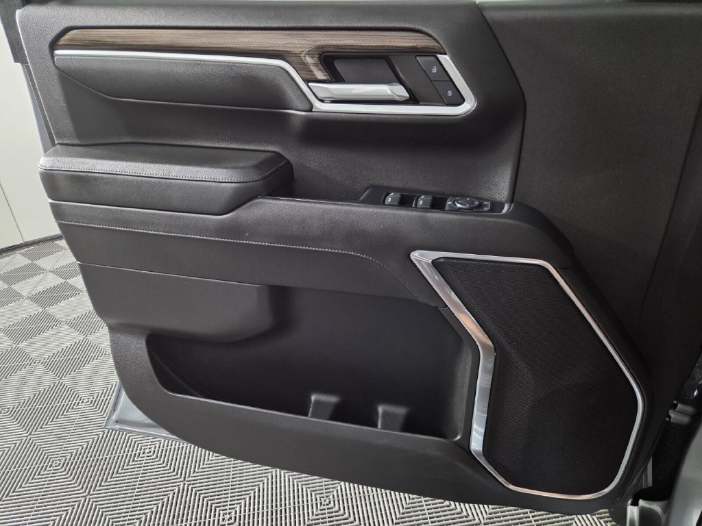 Used 2024 Chevrolet Silverado 1500 RST RWD image 20