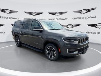Used 2024 Jeep Wagoneer L Series III w/ Flexible Seating Group AWD/4WD 360° Tour
