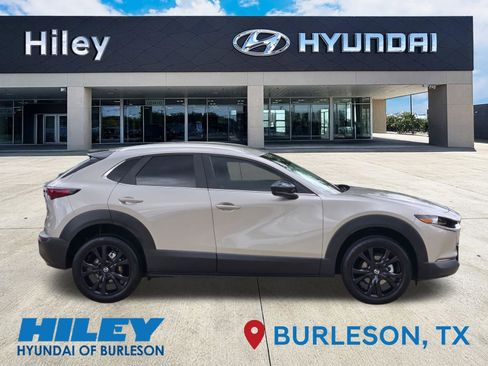 Used 2024 MAZDA CX-30 AWD 2.5 S w/ Select Sport Pkg image 3