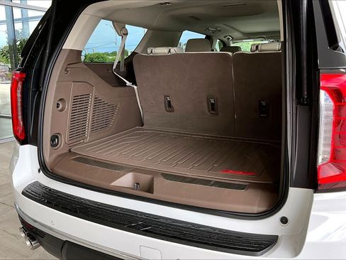 Used 2022 GMC Yukon XL Denali RWD image 34
