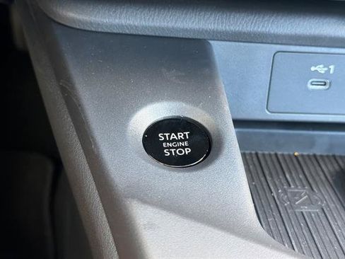 New 2027 Nissan Sentra SR w/ Floor Mat Package FWD image 23