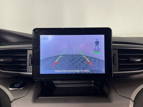 Used 2021 Ford Explorer XLT w/ Equipment Group 202A image 25