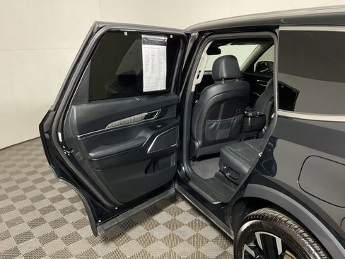 Used 2023 Kia Telluride SX AWD/4WD image 34