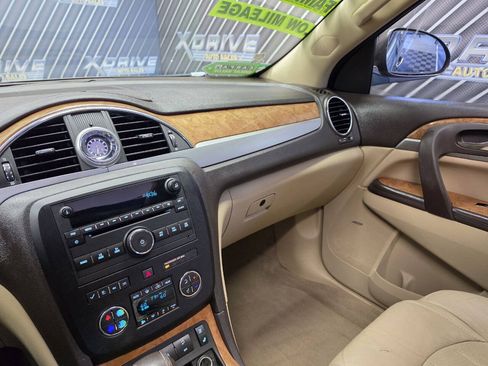 Used 2012 Buick Enclave Premium FWD image 18