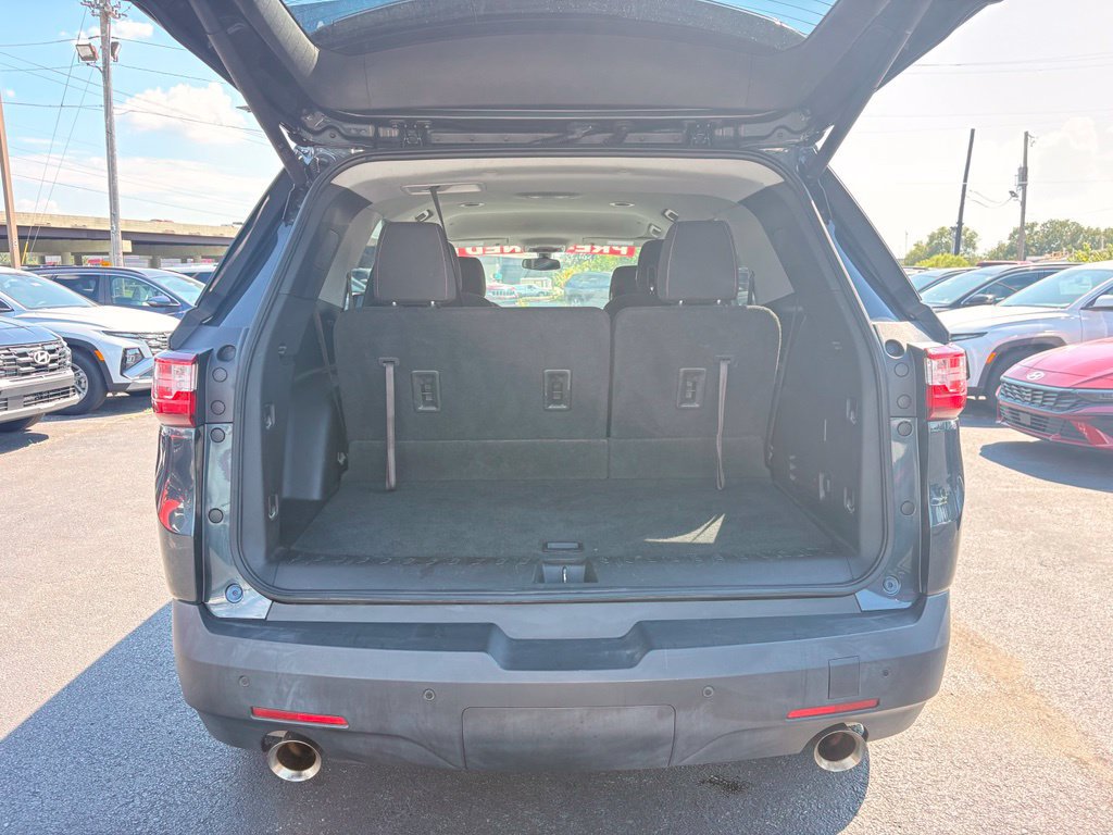 Used 2018 Chevrolet Traverse LT FWD image 7