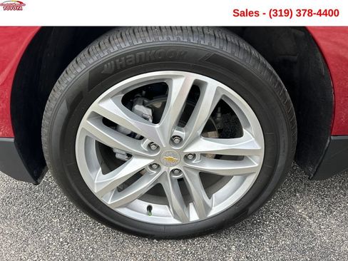 Used 2021 Chevrolet Equinox Premier AWD/4WD image 24