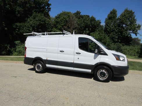 Used 2015 Ford Transit 150 130 Low Roof RWD image 4