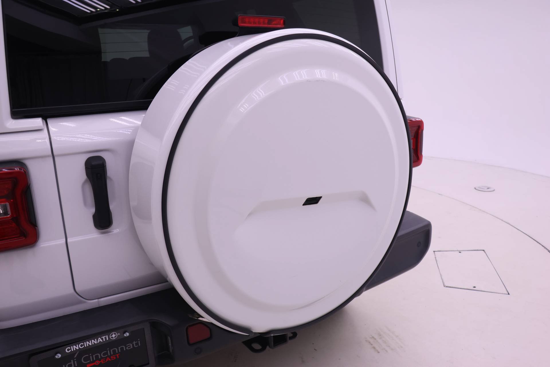 Used 2021 Jeep Wrangler Unlimited Sahara w/ LED Lighting Group AWD/4WD image 22