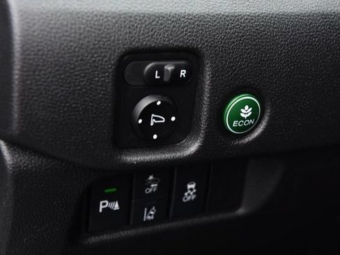 Used 2020 Honda Pilot Touring image 12
