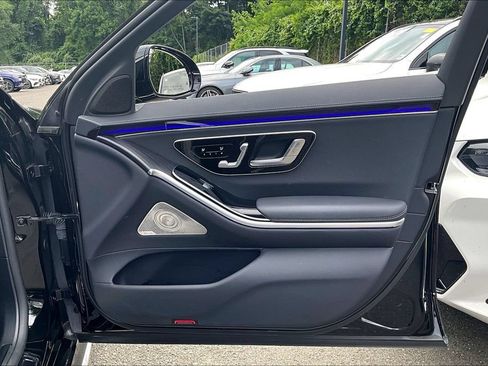 Certified 2022 Mercedes-Benz S 500 4MATIC image 19