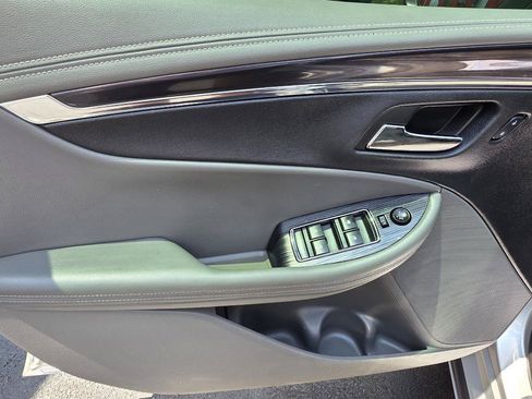 Used 2016 Chevrolet Impala LTZ FWD image 14