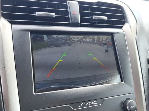 Certified 2020 Ford Fusion SE image 28