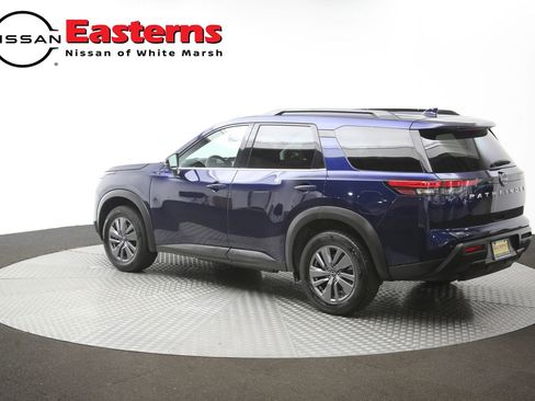 Used 2025 Nissan Pathfinder SV FWD image 62