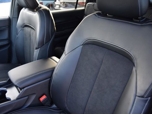 New 2025 Jeep Grand Cherokee L Altitude image 13