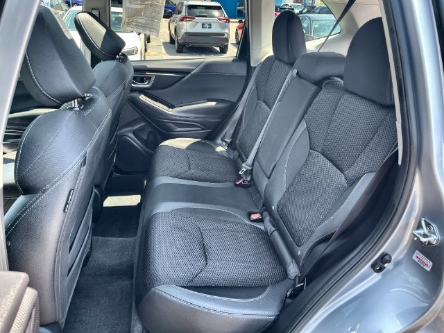 Used 2024 Subaru Forester Premium AWD/4WD image 29