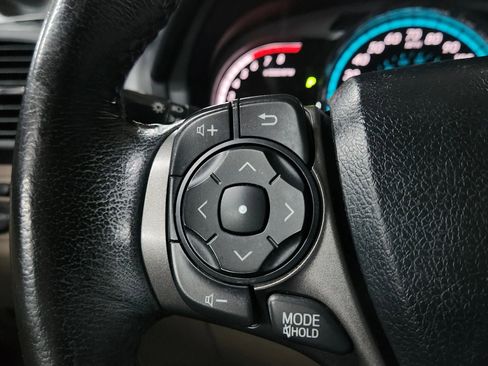 Used 2013 Toyota Venza XLE w/ XLE Premium Pkg image 25