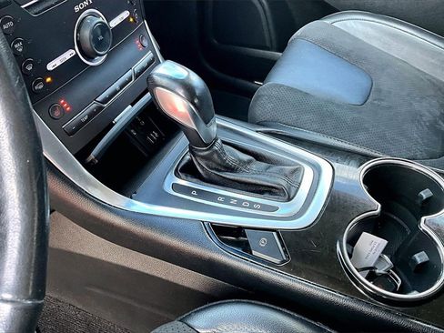 Used 2015 Ford Edge Sport image 13