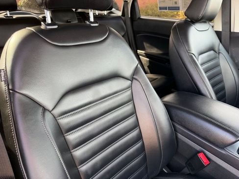 Certified 2024 Ford Edge SEL w/ Convenience Package image 21