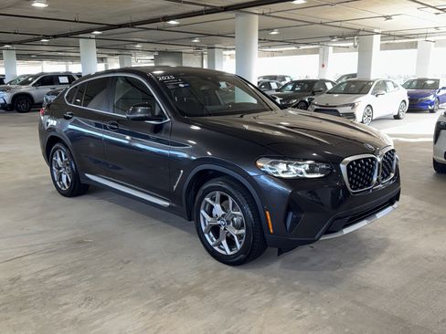 Used 2025 BMW X4 xDrive30i AWD/4WD image 1