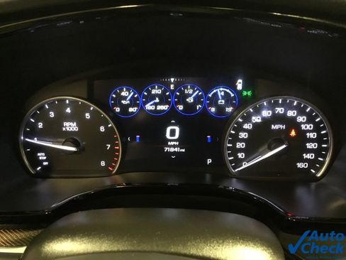 Used 2017 Cadillac XT5 Platinum w/ Driver Assist Package image 47