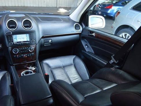 Used 2008 Mercedes-Benz GL 550 4MATIC image 53